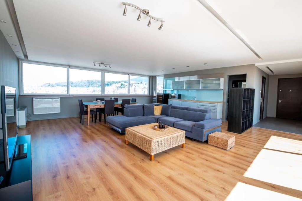 Apartmán Luxury Loft By Boy Patras Exteriér fotografie